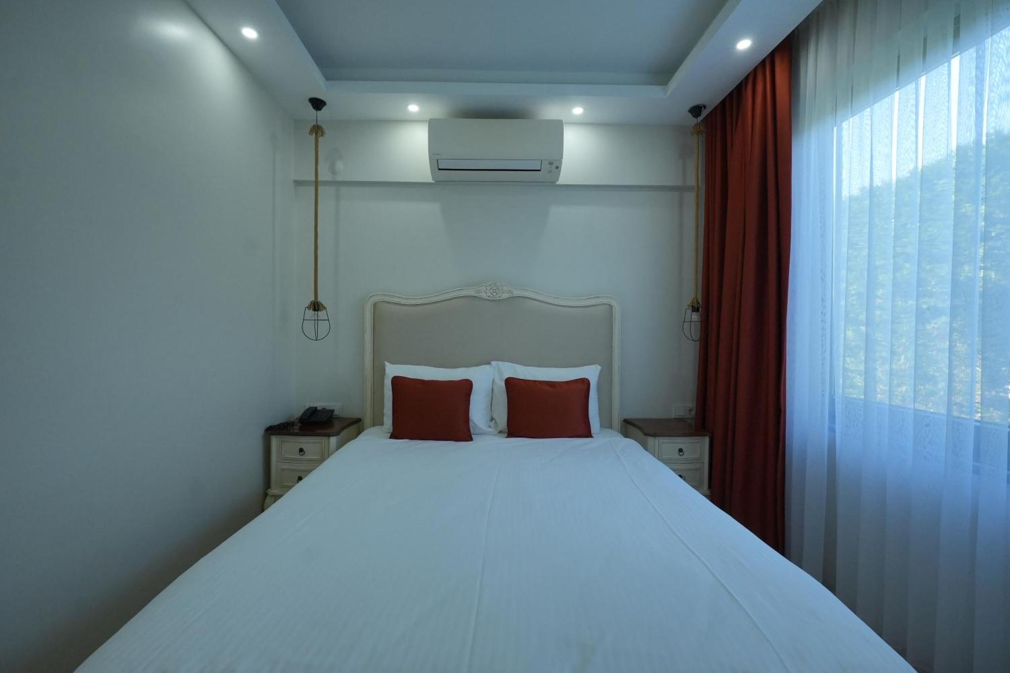 Sapanca Cayir Cimen Otel Extérieur photo